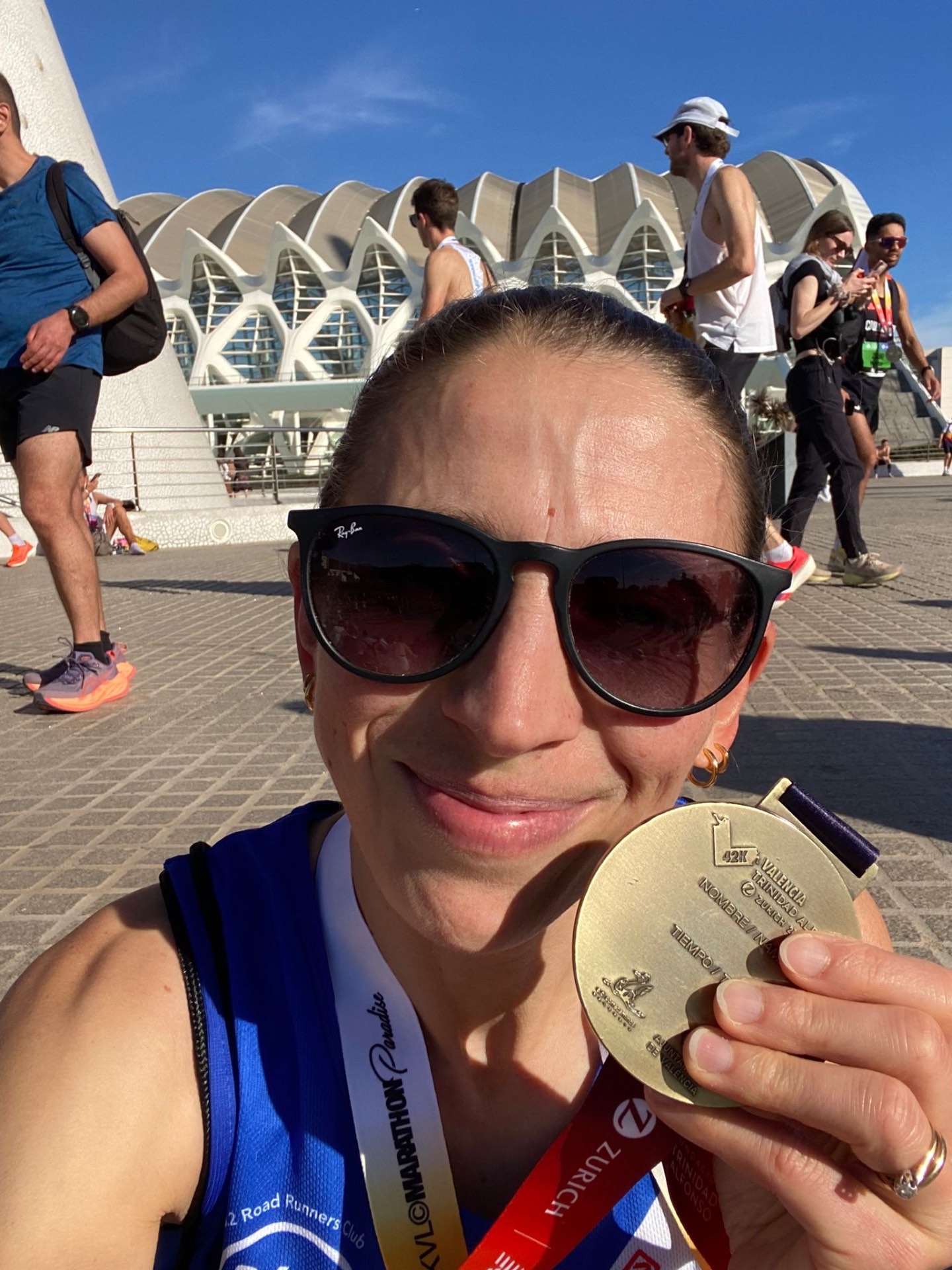 RNNNG coached athlete Emma finishing the Valencia Marathon 2025 in 2:51:19